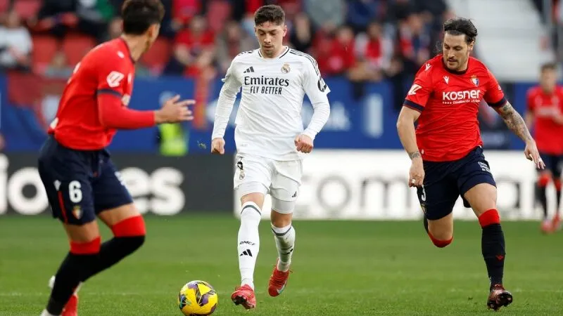 Osasuna đấu với Real Madrid 02